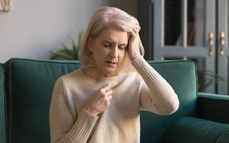 O que a menopausa causa?